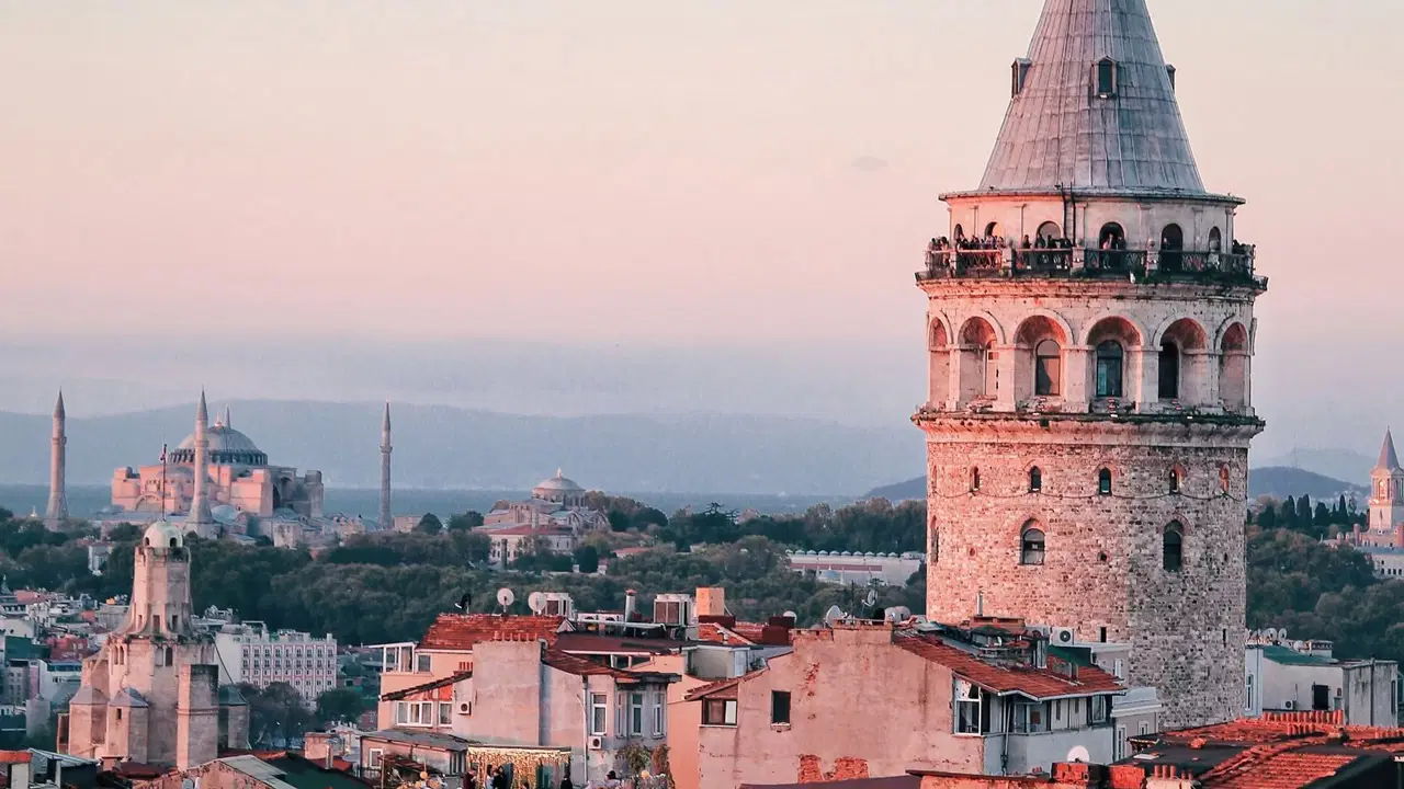 istanbullularin gundemi ekonomi gecim kaygisi tartismalari one cikiyor HcdgpYHS