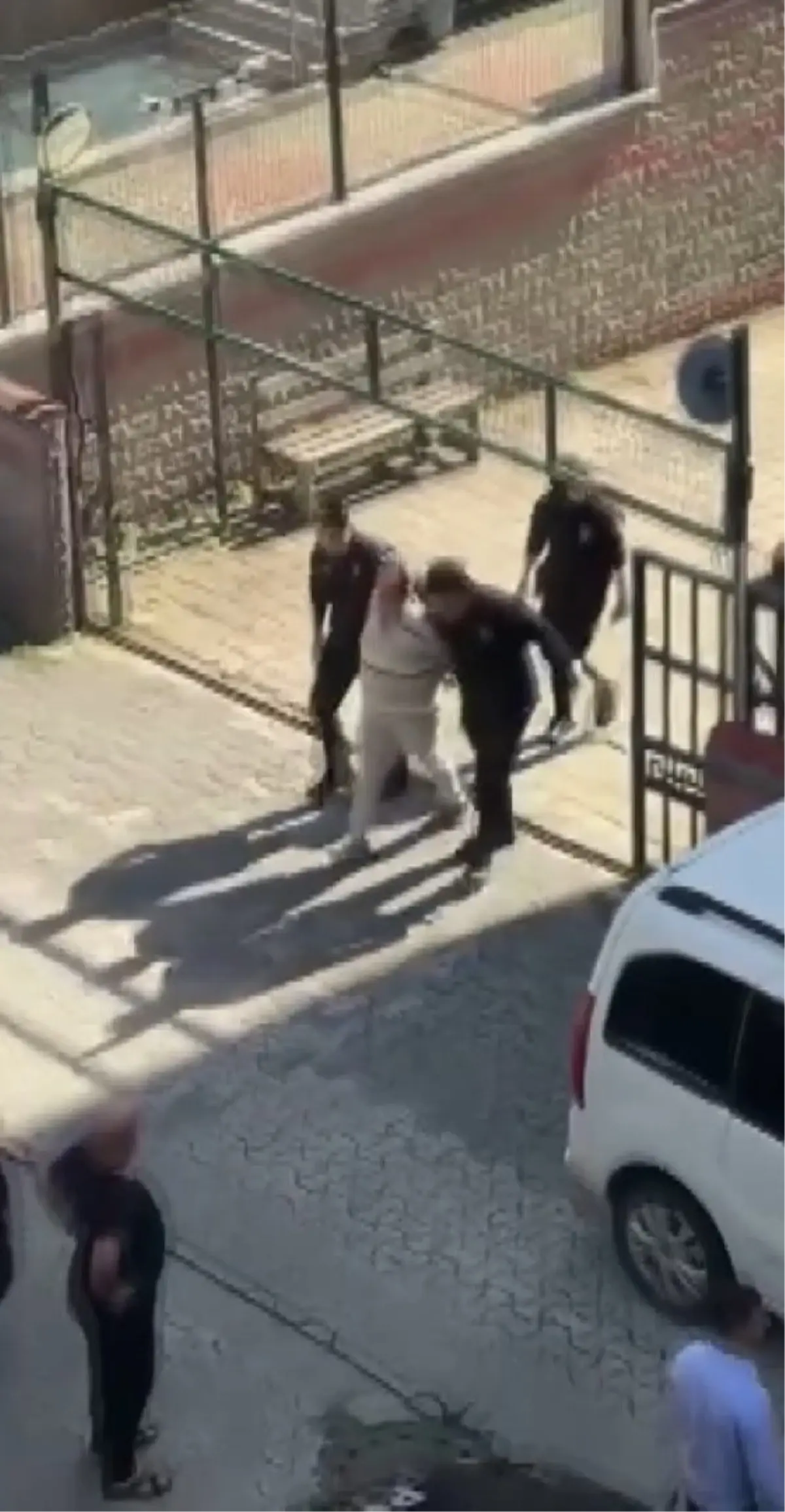 atasehirde bicakli kavga bir olu nV6yM4Ps