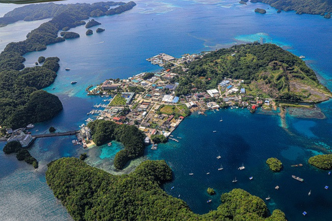 600den fazla adadan olusan ama h l cok az kisinin bildigi gizemli ulke mikronezya SDMJH87R.jpg