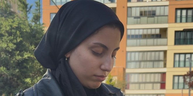 istanbulda ozel universitede basortulu ogrenciye hakaret iddiasi E1af1izC.jpg