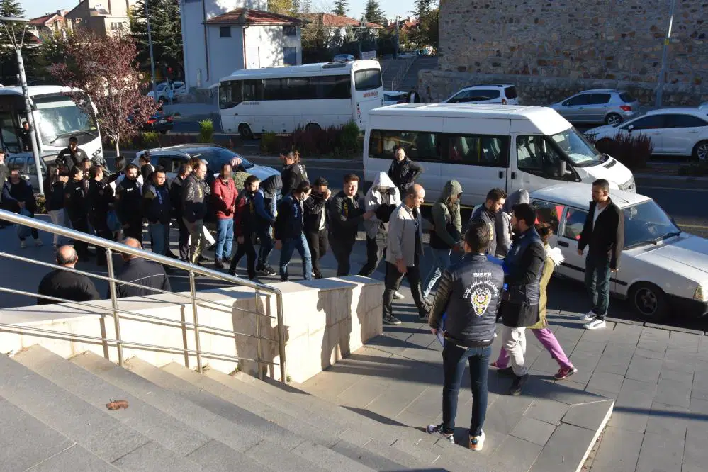 ogretmen olmak icin geldigi nevsehirde cete lideri olup tutuklandi 9XBVQ8zZ.jpg