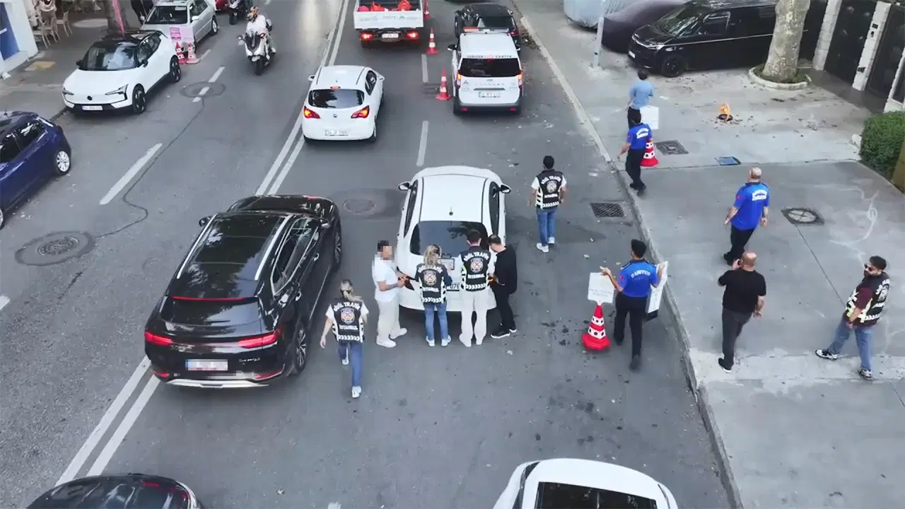 Sariyerde vale ve degnekci operasyonu onlarca araca ceza yagdi 2 gozalti var ACJ1QX7k